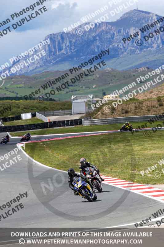 cadwell no limits trackday;cadwell park;cadwell park photographs;cadwell trackday photographs;enduro digital images;event digital images;eventdigitalimages;navarra;no limits trackdays;peter wileman photography;racing digital images;trackday digital images;trackday photos